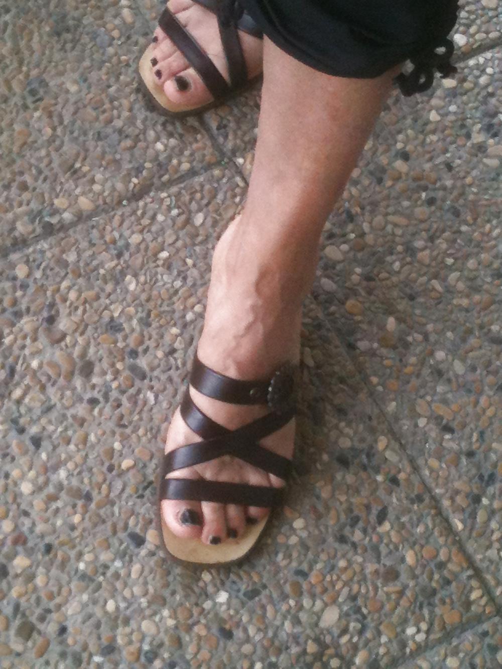 21P French Mom's Feet 2