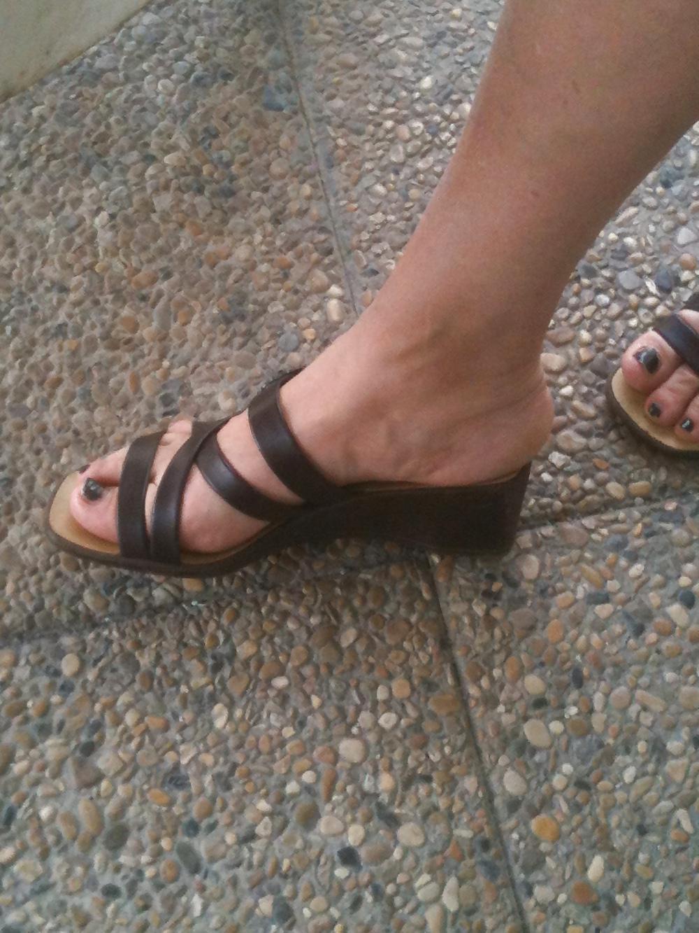 21P French Mom's Feet 2