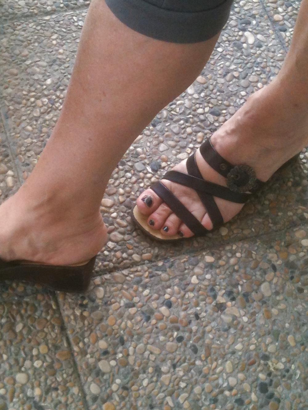 21P French Mom's Feet 2