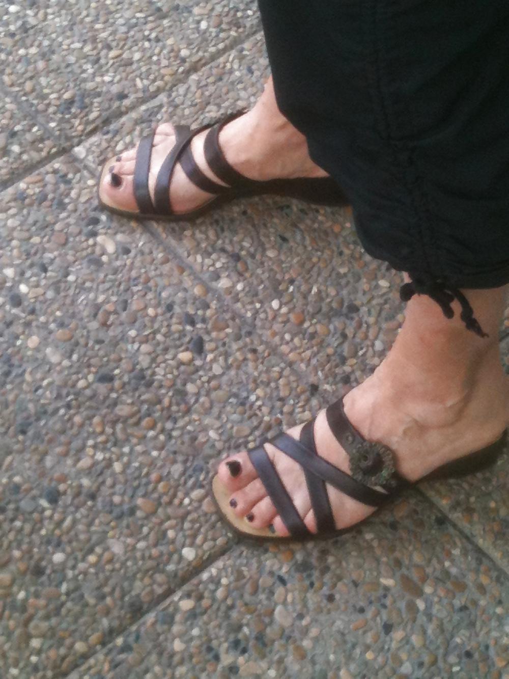 21P French Mom's Feet 2