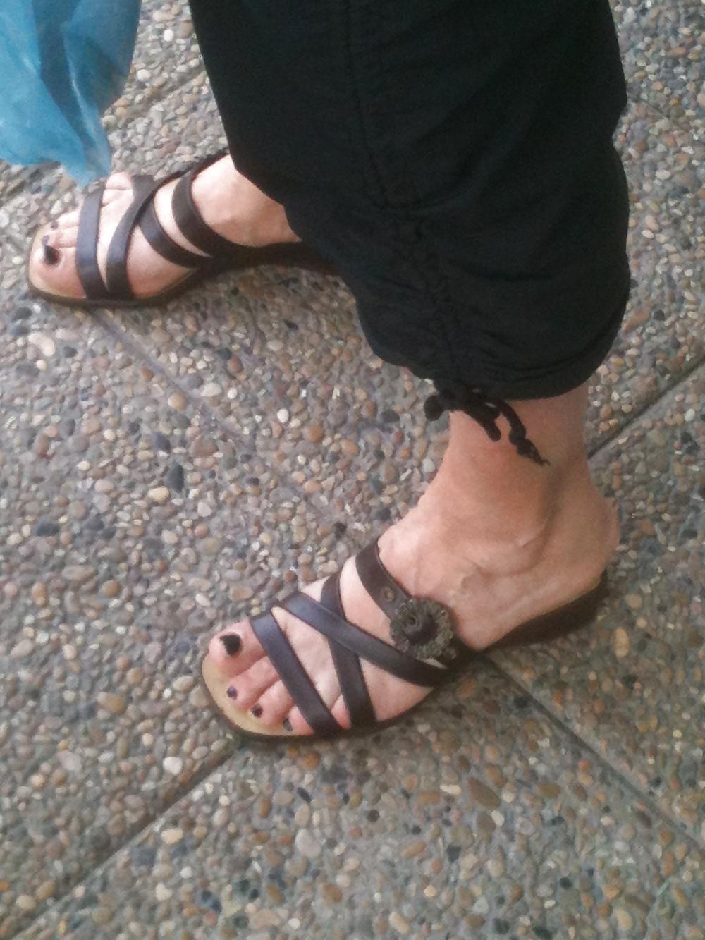 21P French Mom's Feet 2