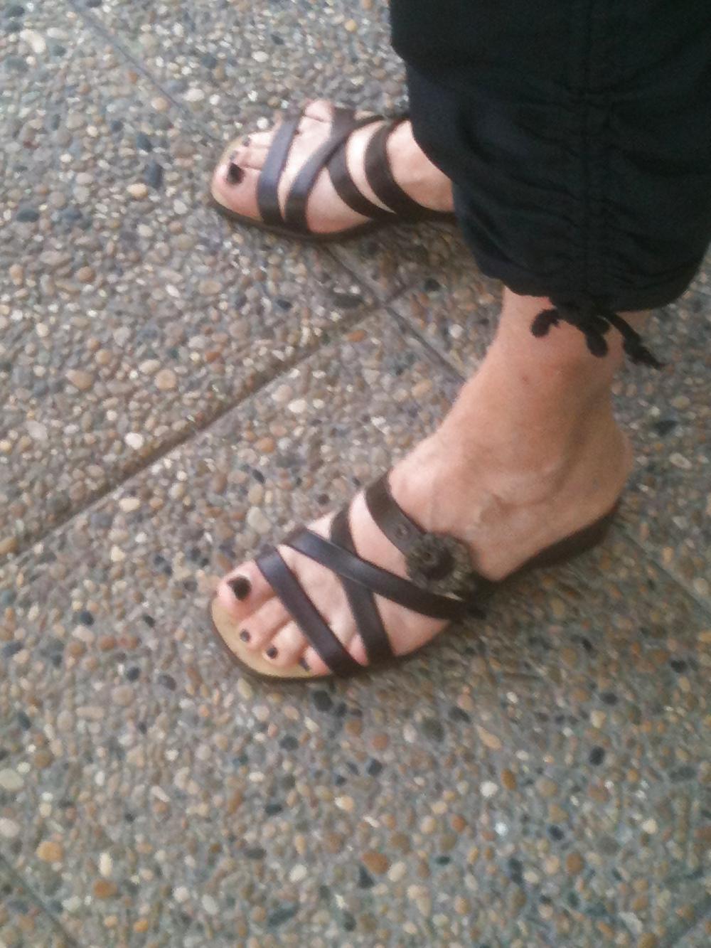 21P French Mom's Feet 2
