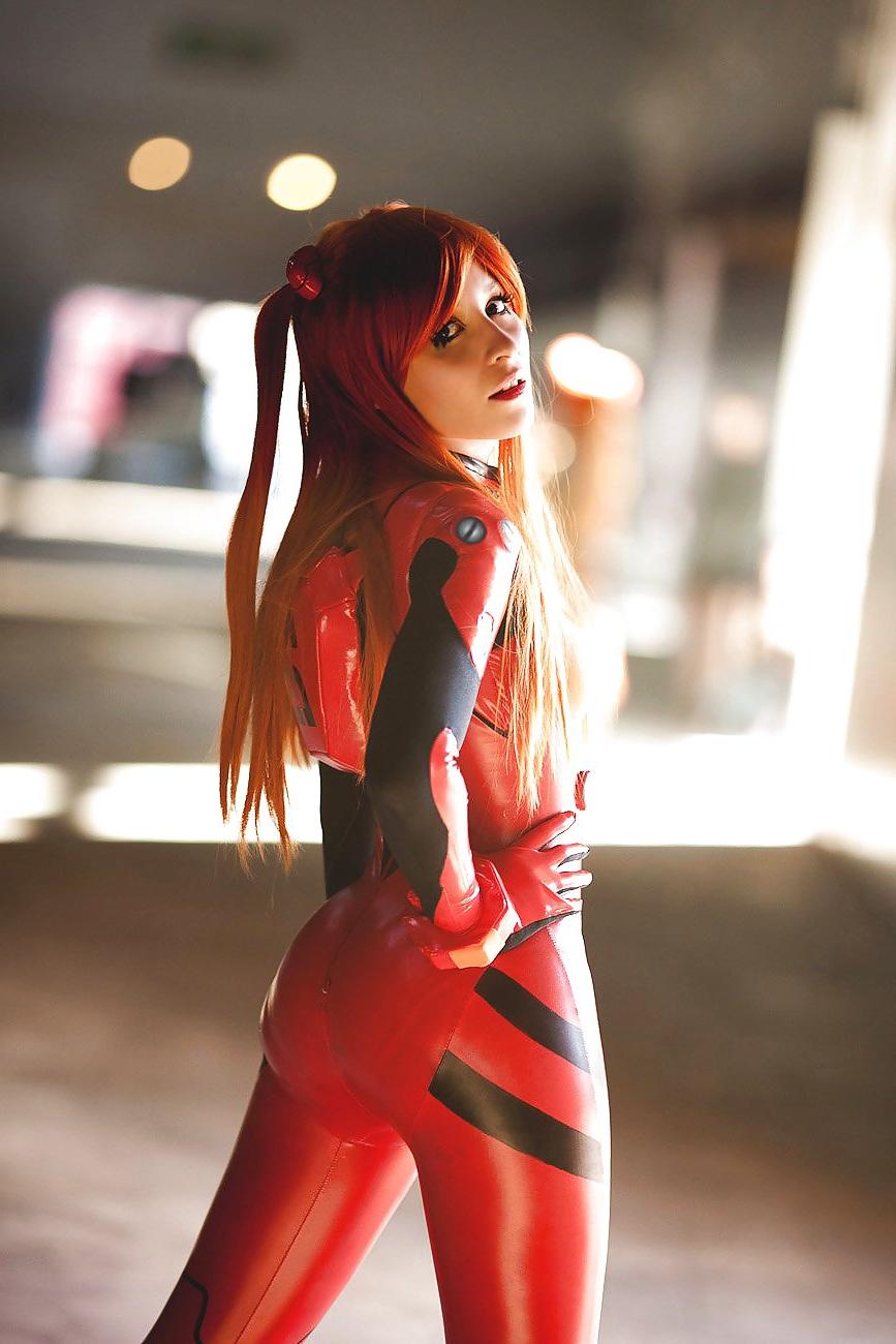 20P Tight cosplay bitch
