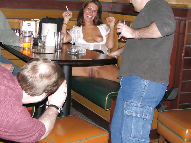 25P Bare pussy and tits in public 3
