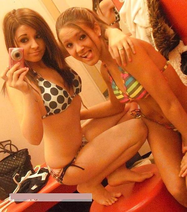 25P Cute feet
