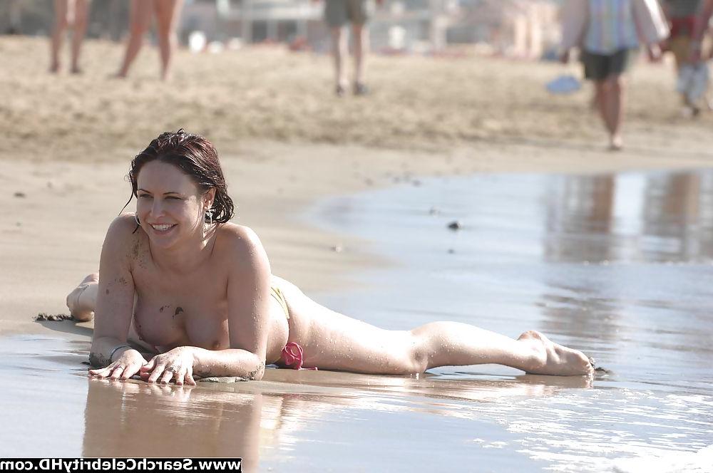 9P Sam Heuston topless - Gran Canaria