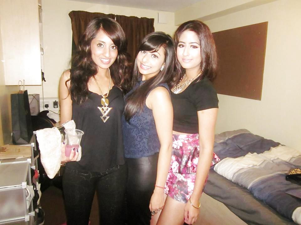 25P Sexy british indian & paki sluts