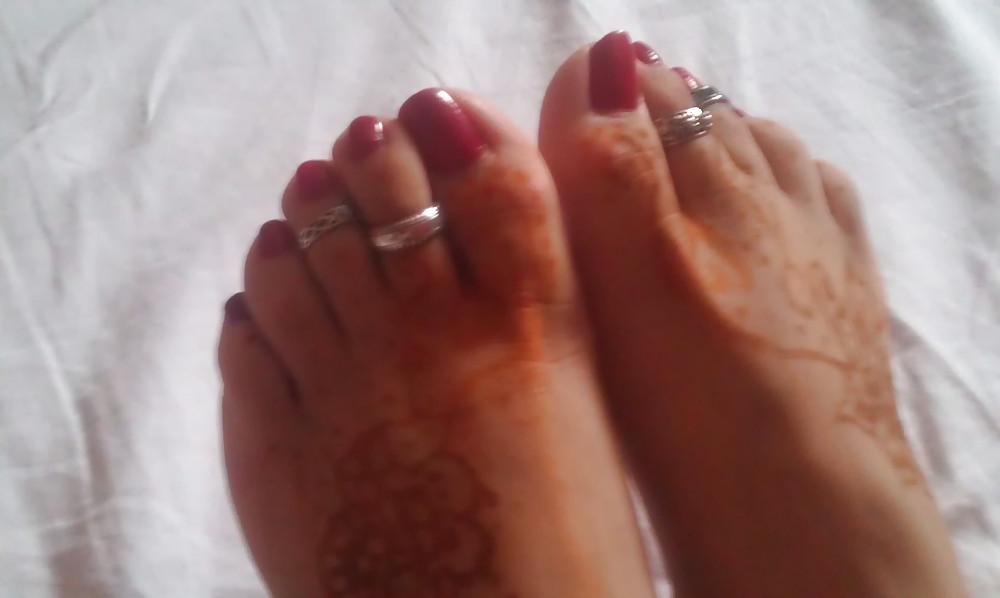 5P Indian wife feet for valenties