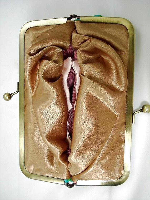 25P Gender Art 2 - Vulva (2)