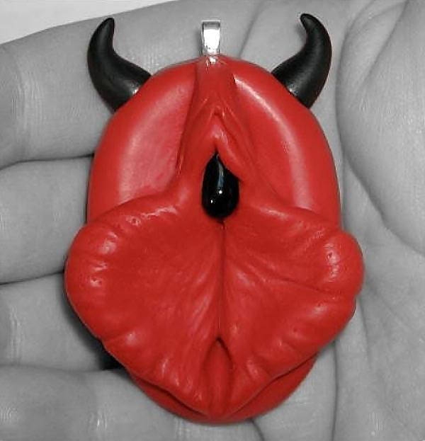 25P Gender Art 2 - Vulva (2)