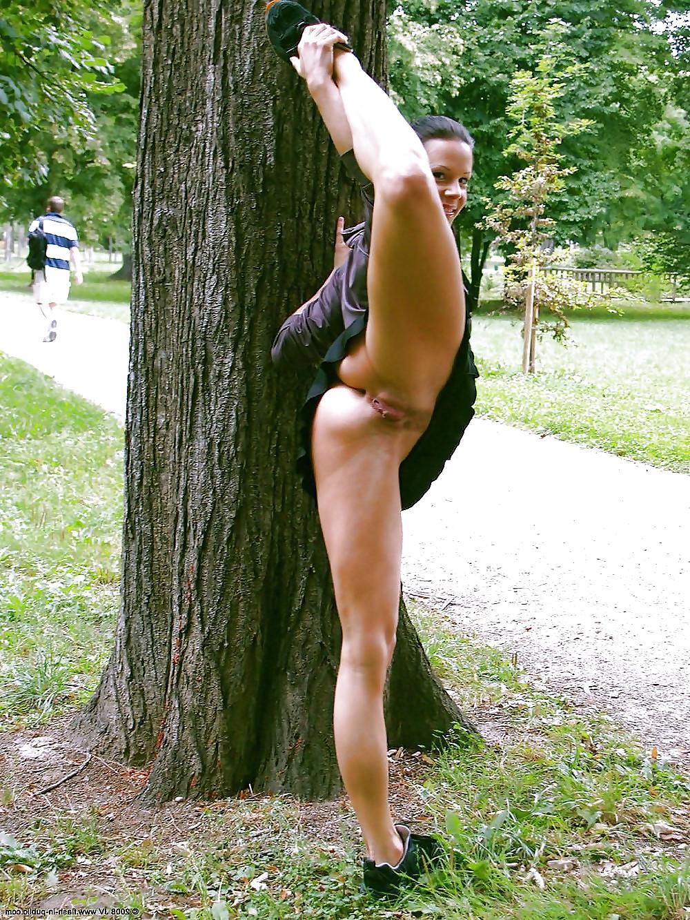 18P Wide and Open in Public -114-
