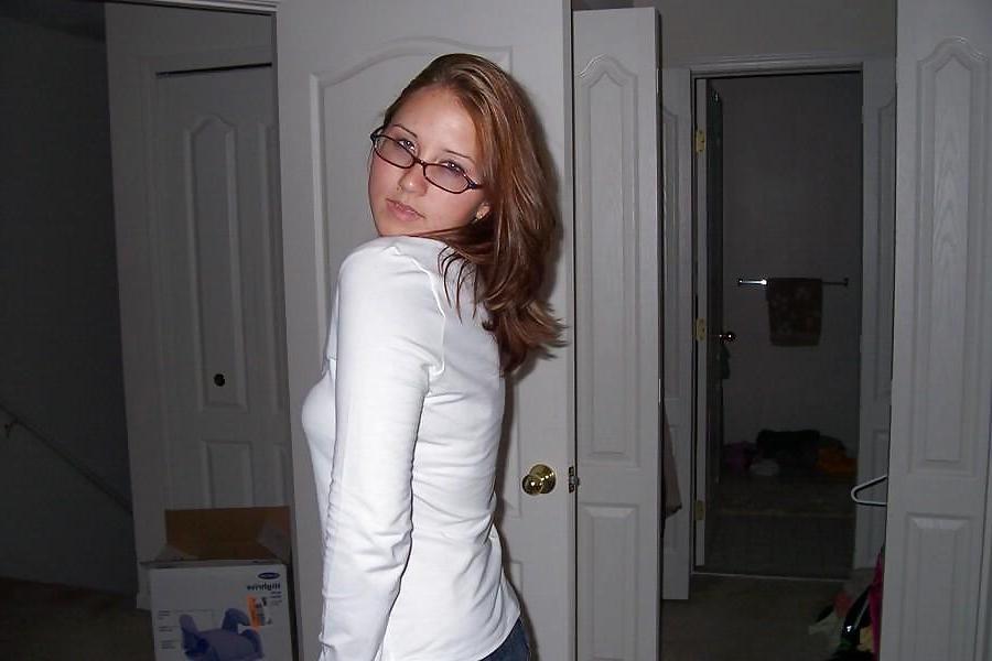 25P Cute girl with glasses