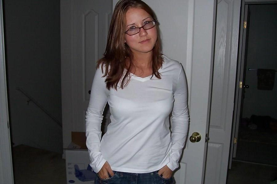 25P Cute girl with glasses