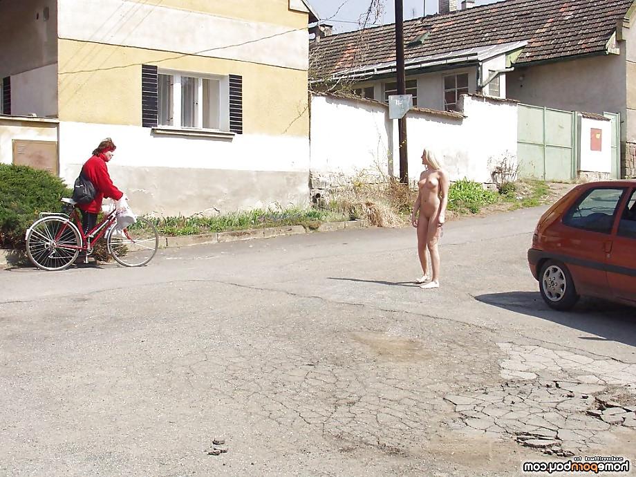 25P Blonde nude in public