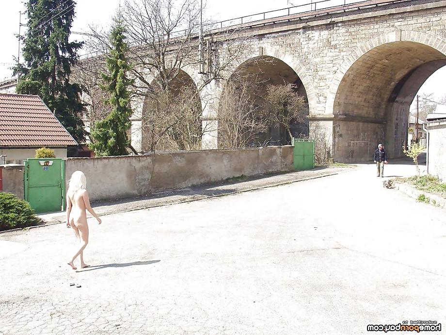 25P Blonde nude in public