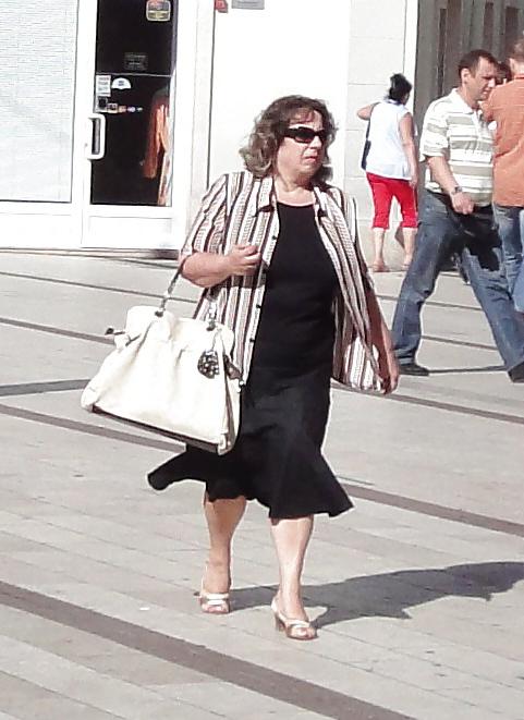 25P Females with muscular calves I wanna fuck