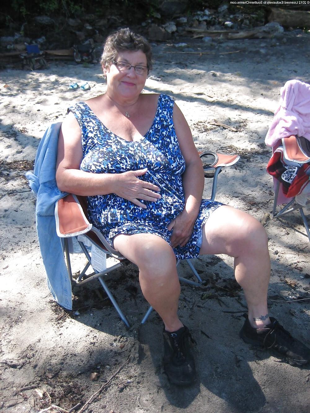 25P Females with muscular calves I wanna fuck