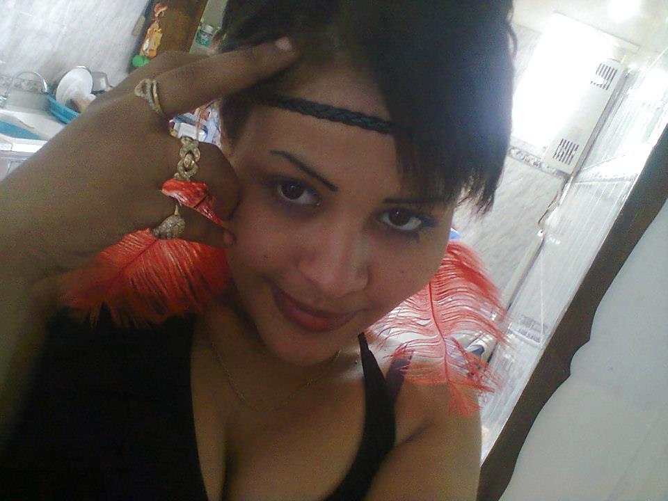 23P Tunisian Girl (mature and teen bitch)