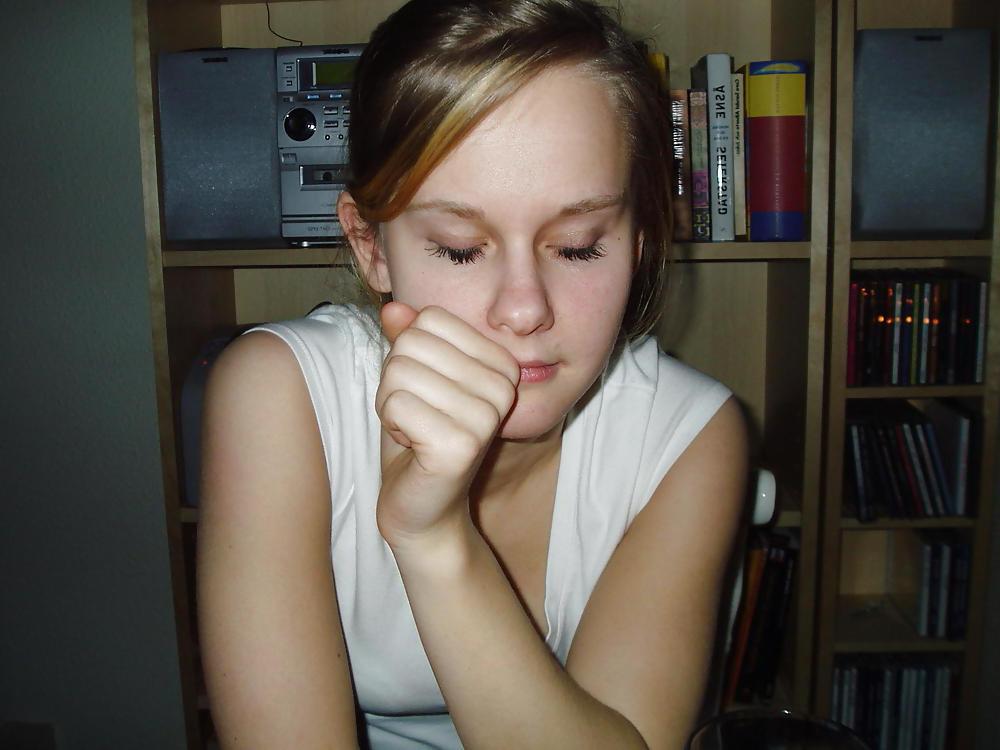 25P Cute Swedish Chick