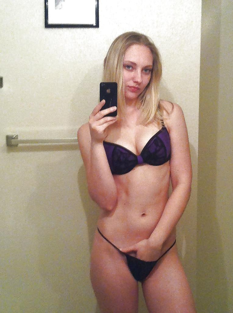 25P Sexting with a nasty slut