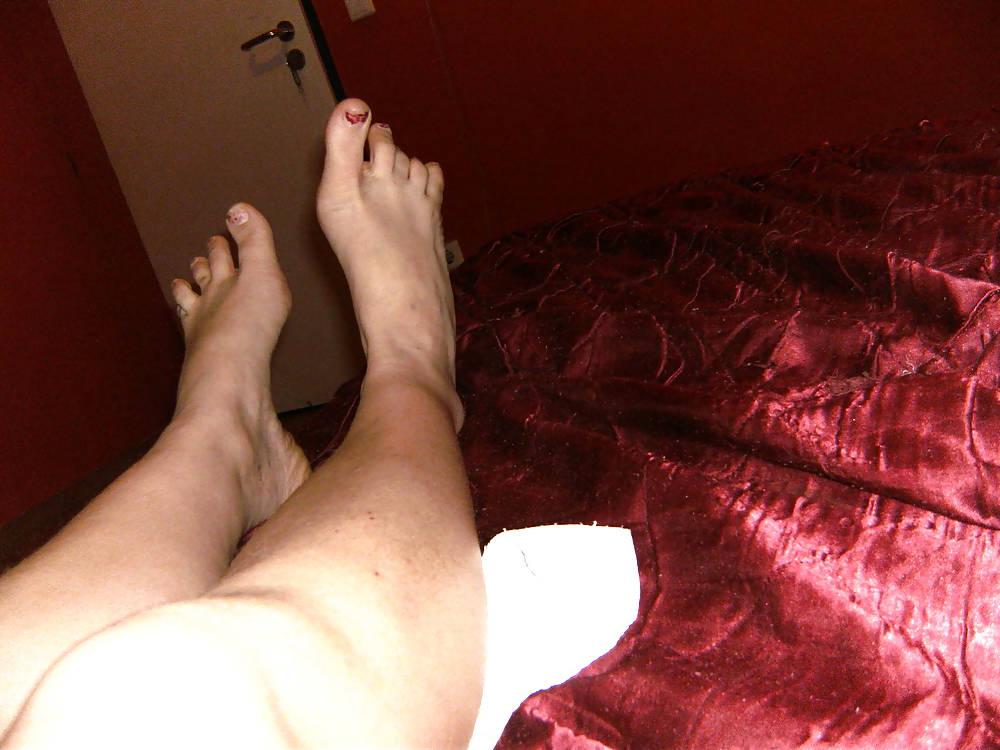 9P Galena 's Feet - Foot model spreads curls toes shows soles