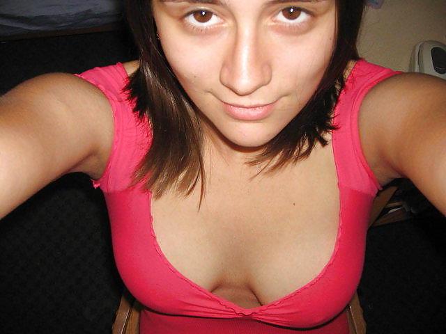 25P CUTE HAIRY CALIFORNIA TEEN