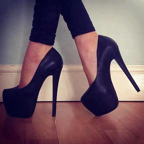 25P Feet and Heel Fetish 13