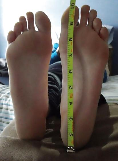 25P Feet Collection
