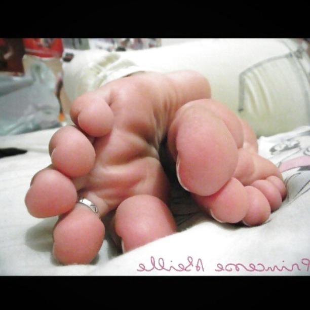 18P SEXY TOES by XXXME