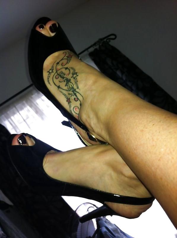 7P Just painted my toes n sexy new heels