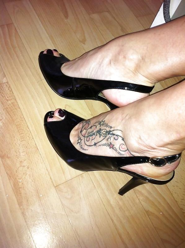 7P Just painted my toes n sexy new heels
