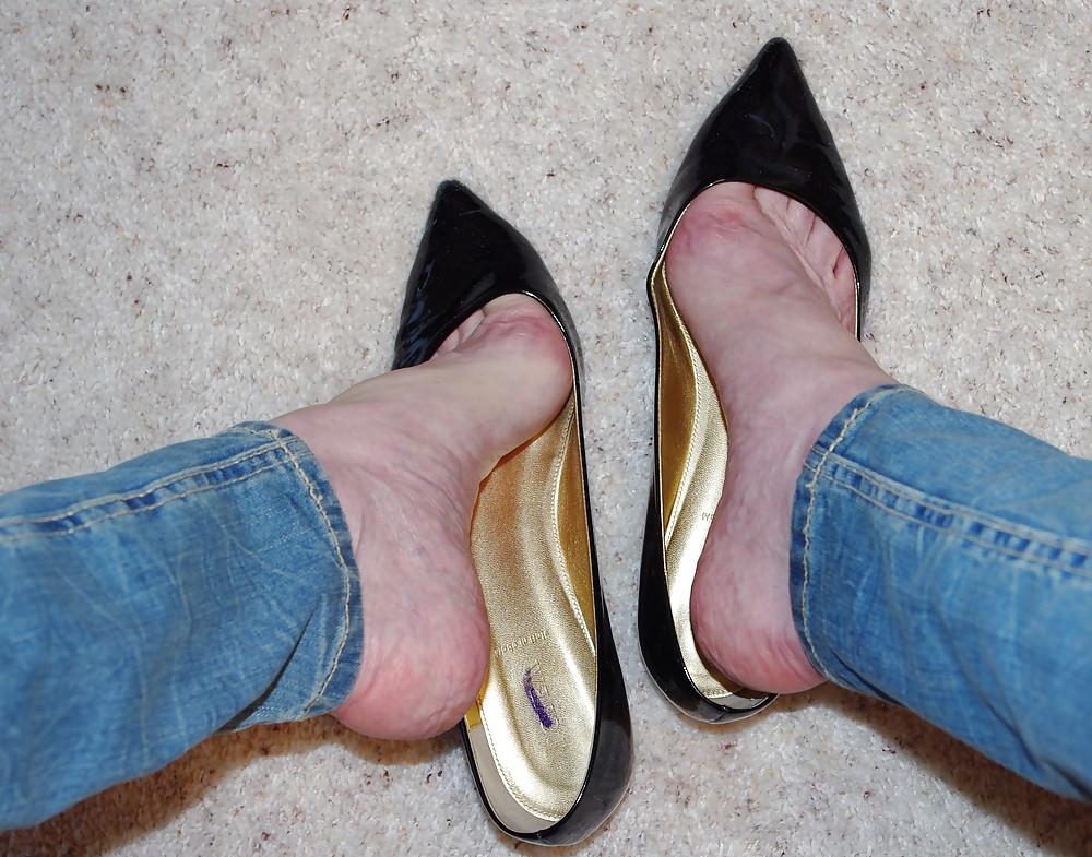 25P Sexy Feet Photos
