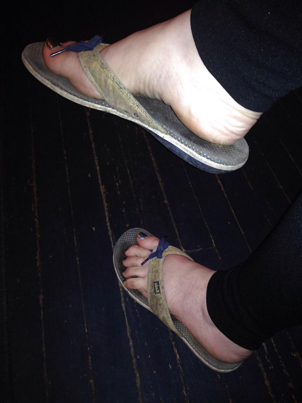 25P Sexy Feet Photos