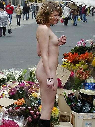 25P Naked in public 3