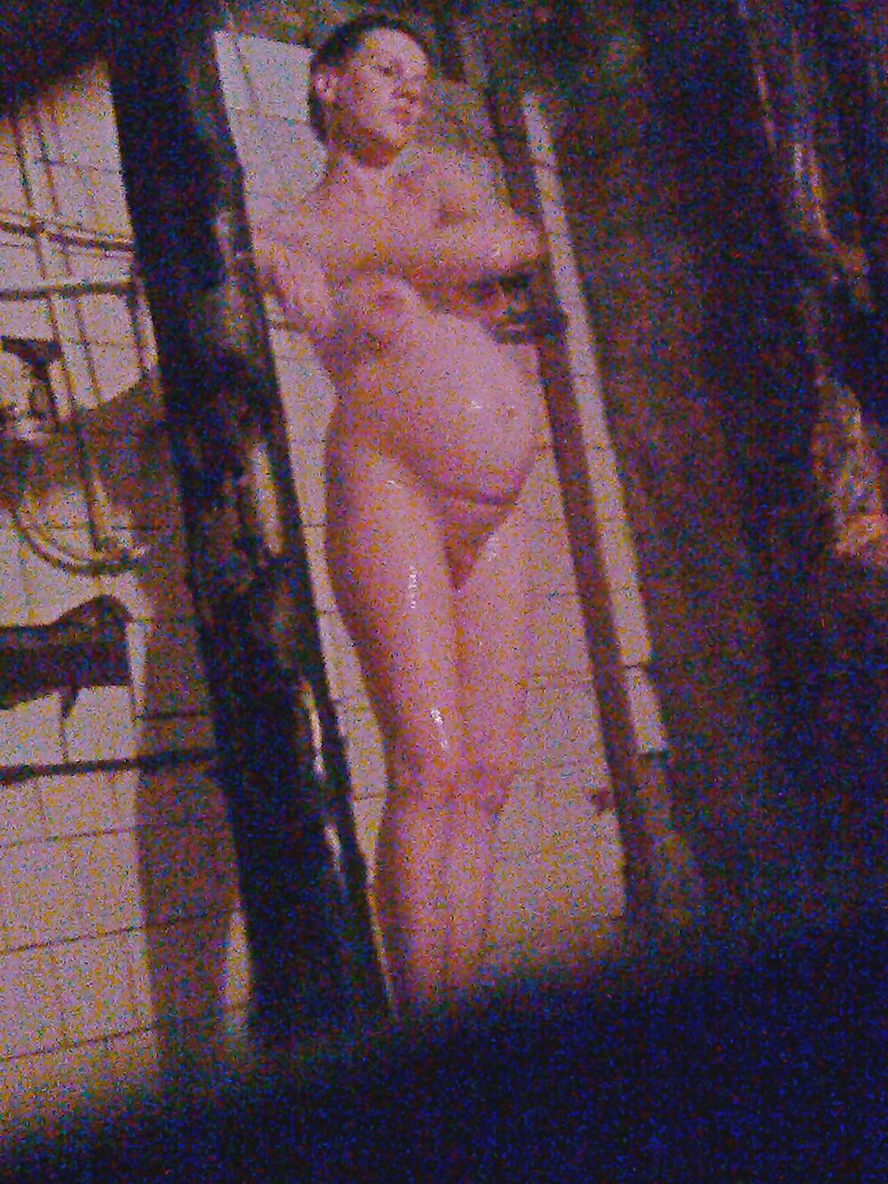 11P Pregnant Mom