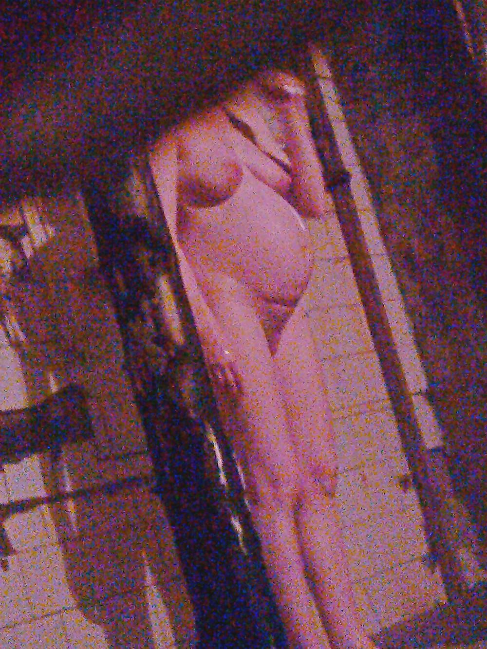 11P Pregnant Mom