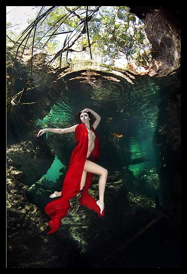 25P Underwater Art Anatoly Beloshchin for Black--Widow