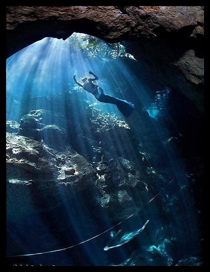 25P Underwater Art Anatoly Beloshchin for Black--Widow