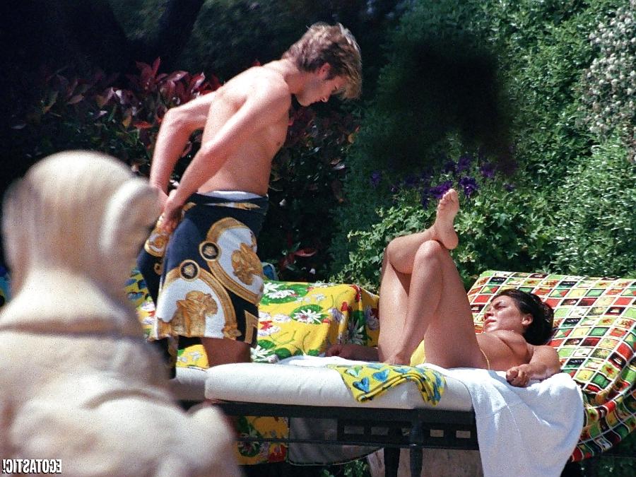 10P Victoria Beckham Topless