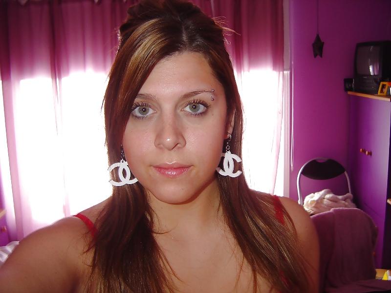 8P Blonde shows her big natural breasts