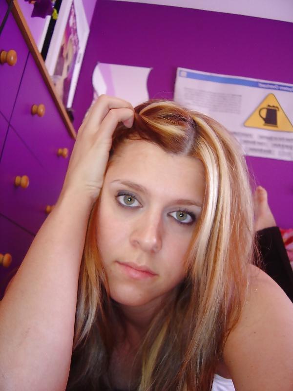 8P Blonde shows her big natural breasts