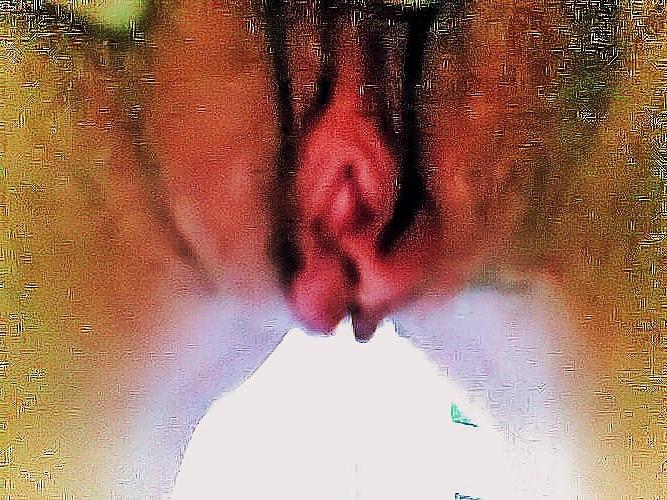 13P Horny Bitch