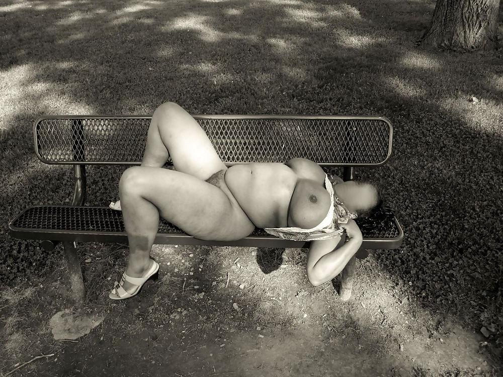 17P Wifey Doin The Nasty Nude Park Thing