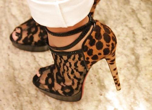 25P Feet and Heel Fetish 11