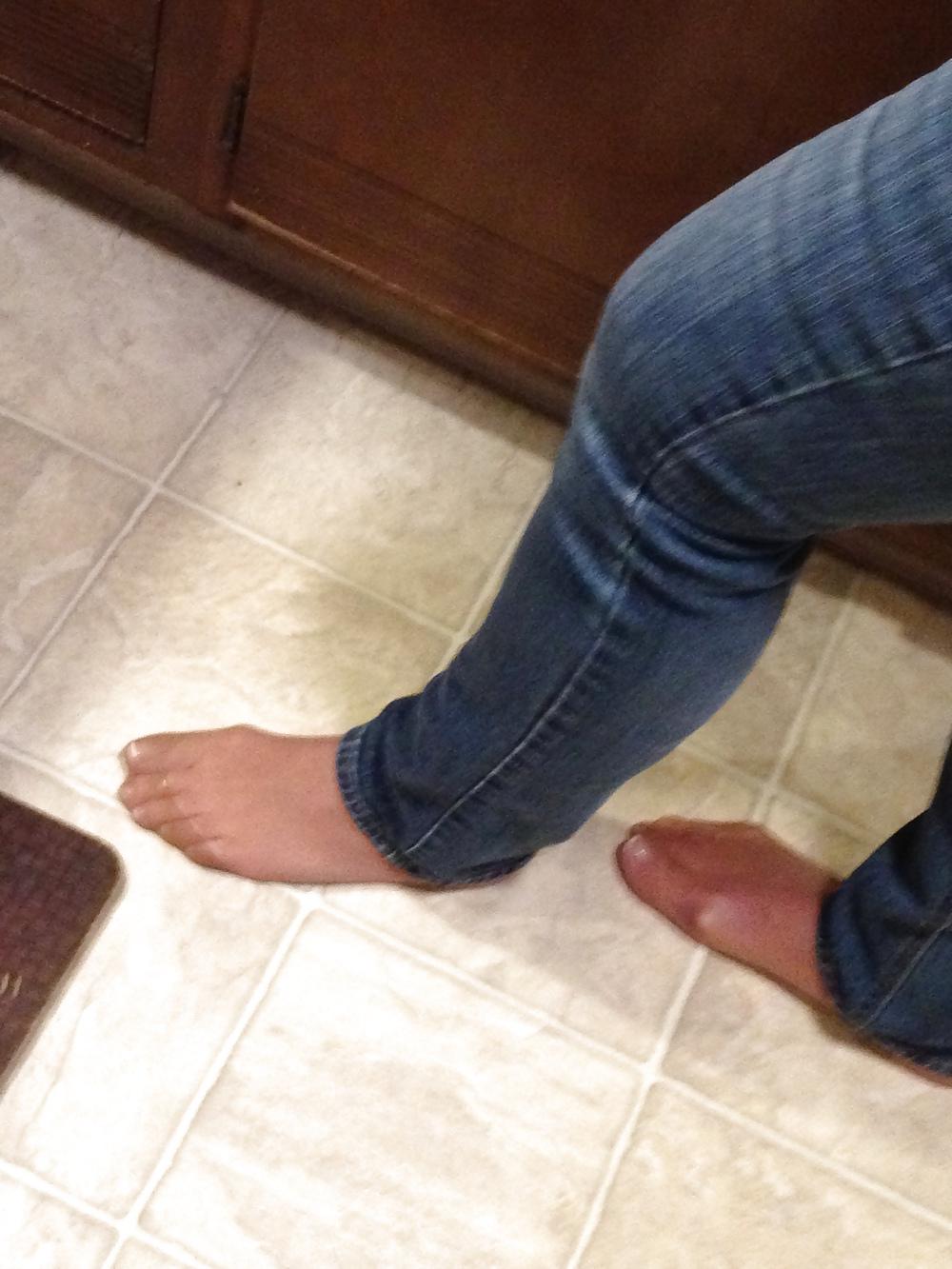 22P My Candid Pantyhose Feet