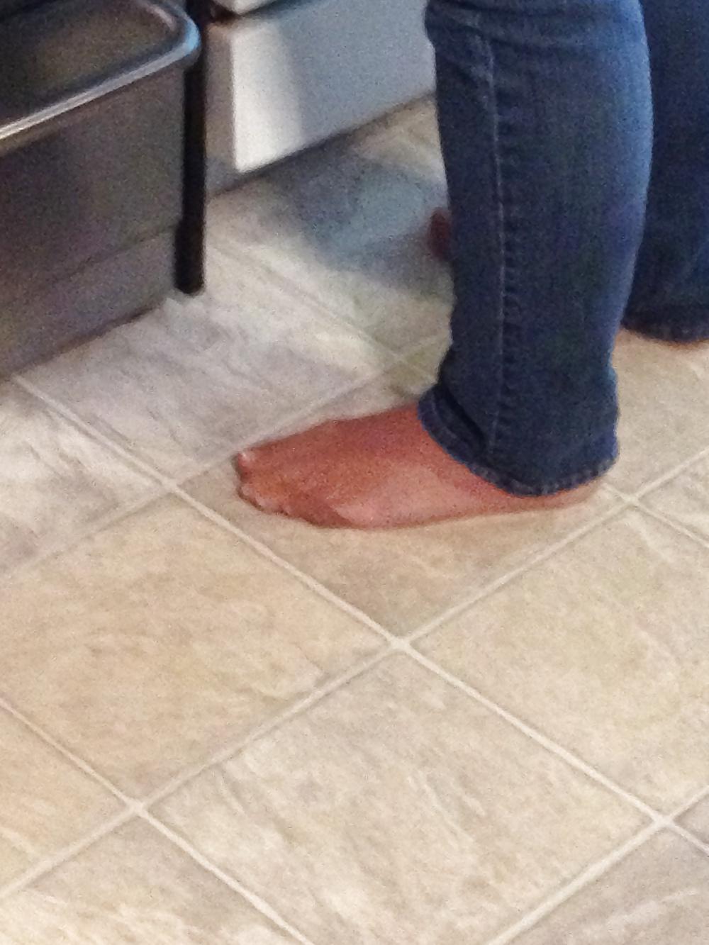 22P My Candid Pantyhose Feet