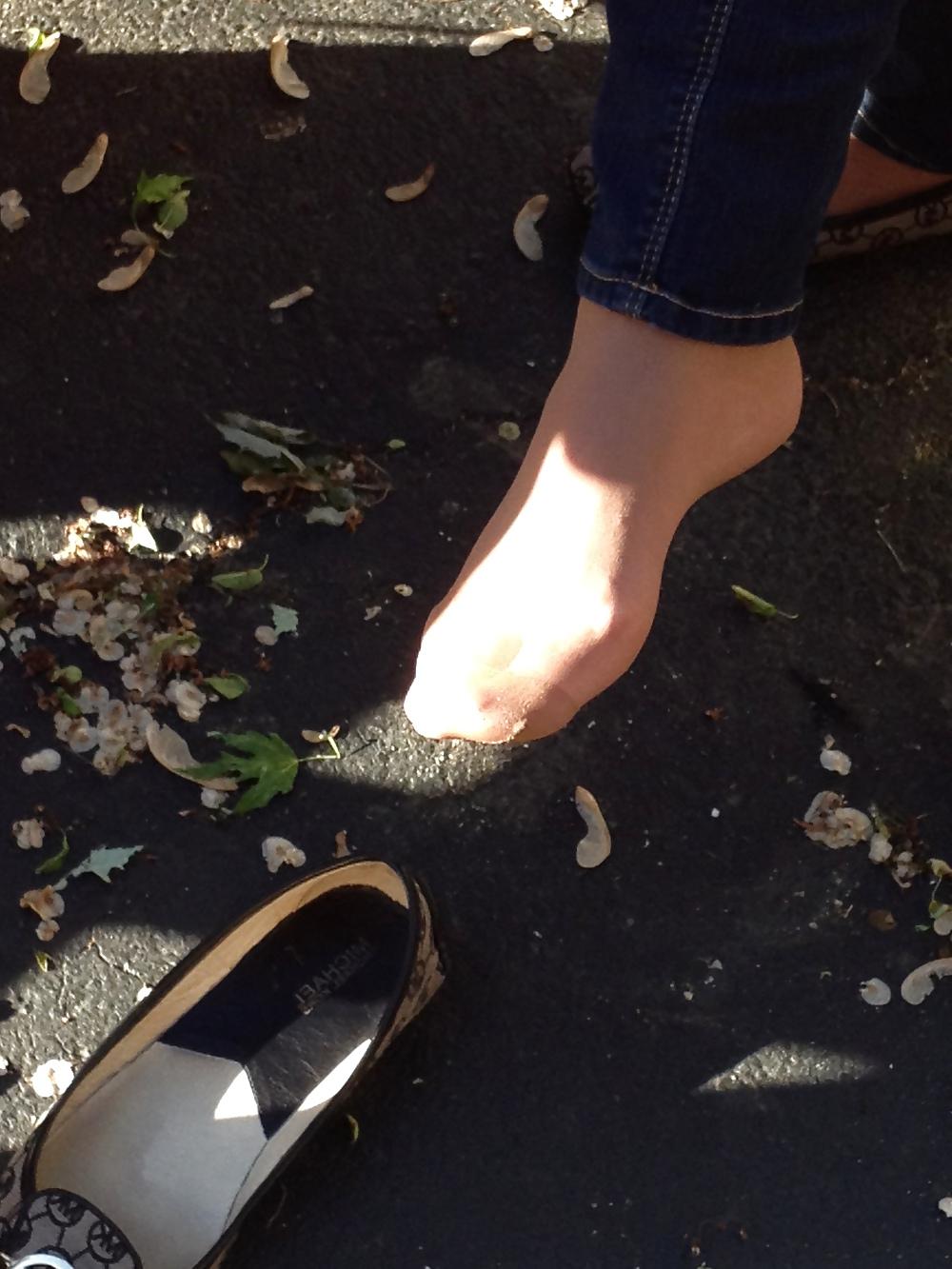 22P My Candid Pantyhose Feet