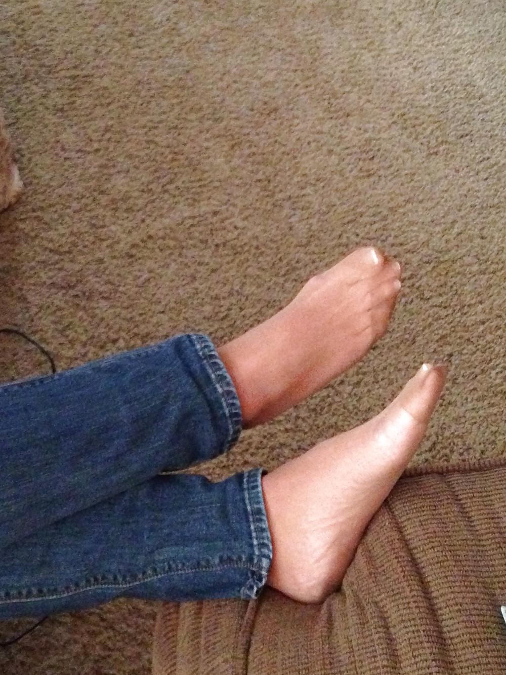 22P My Candid Pantyhose Feet