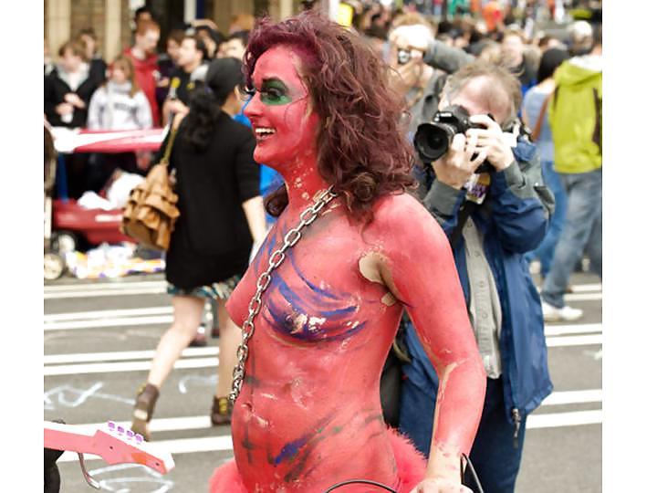 25P Nude Painted Ladies in Public Fetish Gallery 5