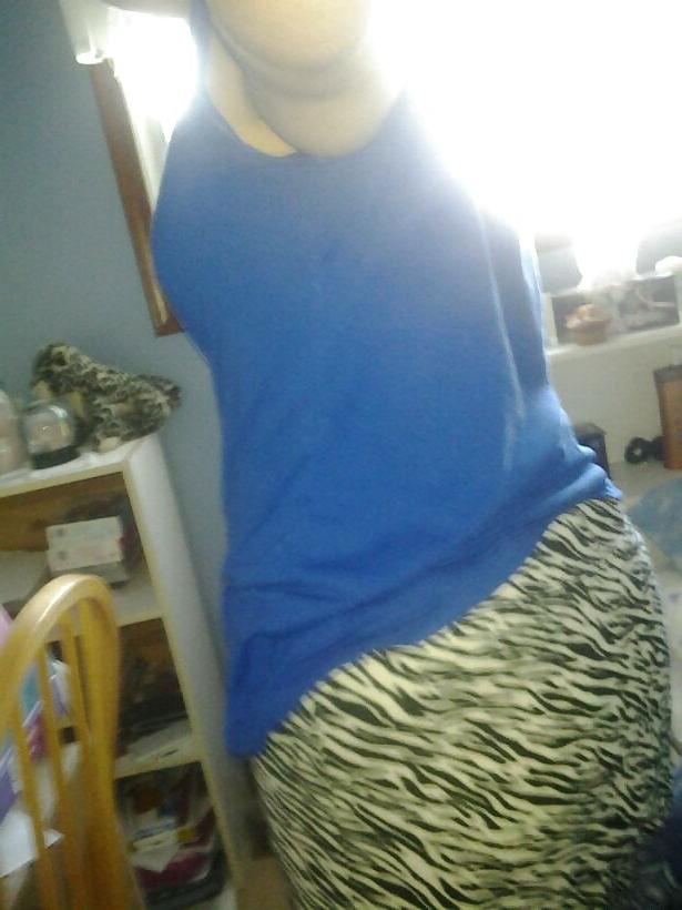 23P Young bitch on kik mmm